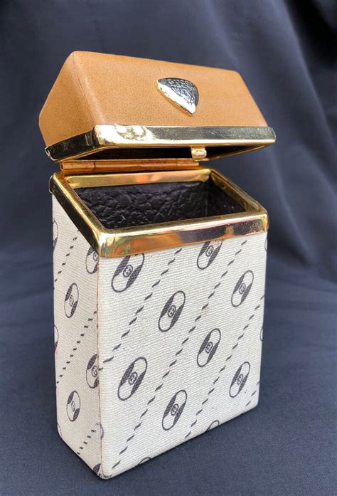 gucci cigarette case vintage.